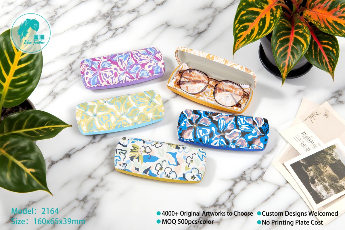Lively Tropical-Printed Statement Fabric Hard Shell Eyeglass Cases for Women